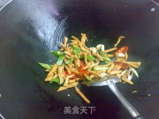 沙茶酱萝卜干炒肉的做法步骤：6