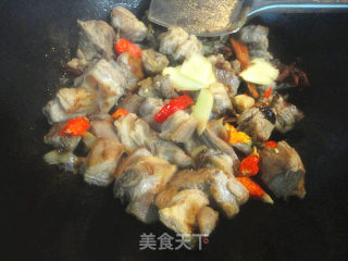 日子要过的红红火火--------胡萝卜红烧羊排的做法步骤：9