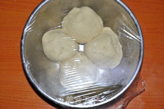 牛奶香菜包的做法步骤：10
