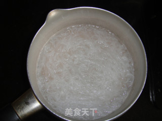 蒜蓉粉丝蒸扇贝的做法步骤：3