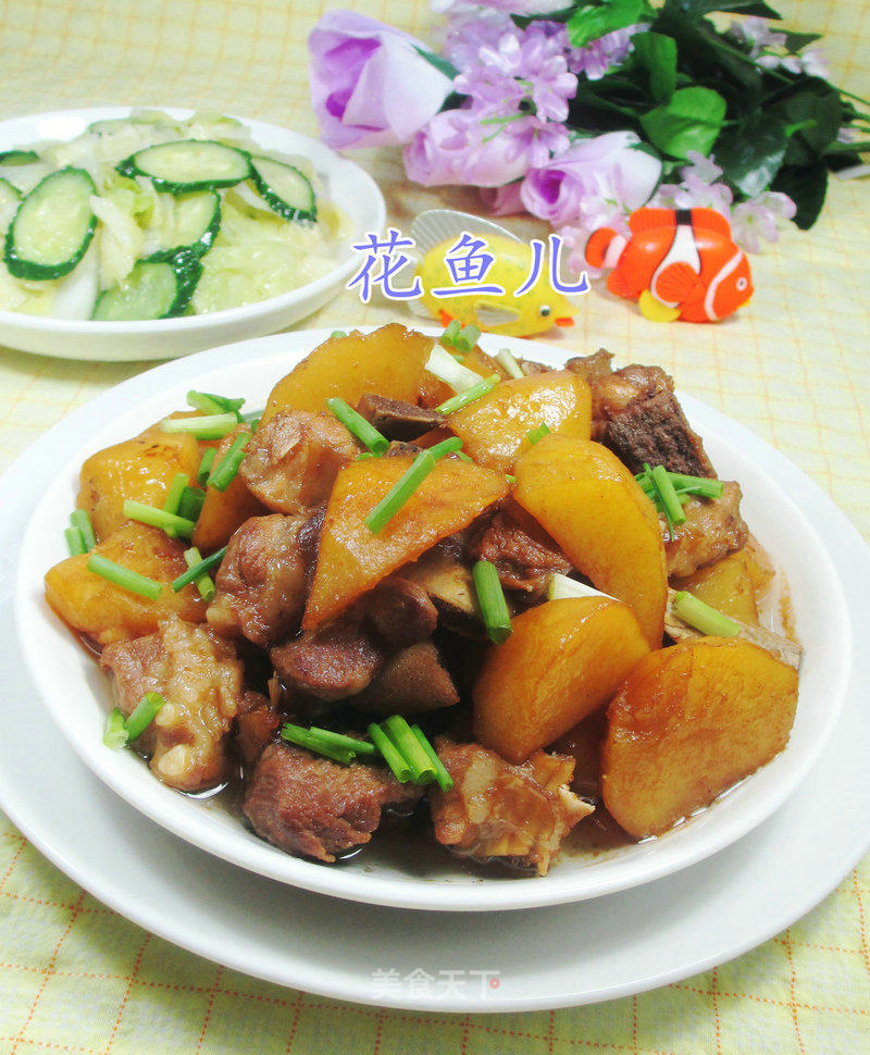土豆烧排骨的做法