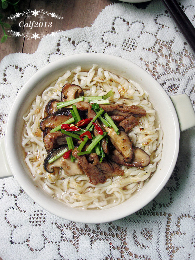 香菇肉丝面条的做法