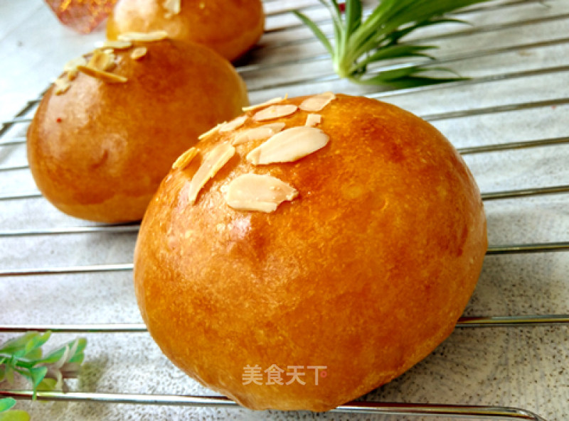 杏仁奶油奶酪小餐包的做法