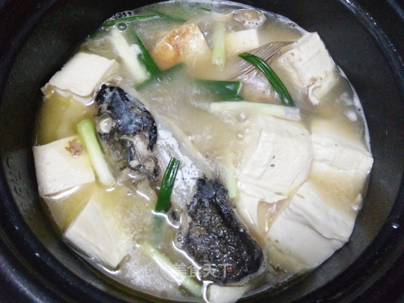 电饭煲豆腐鱼头汤的做法