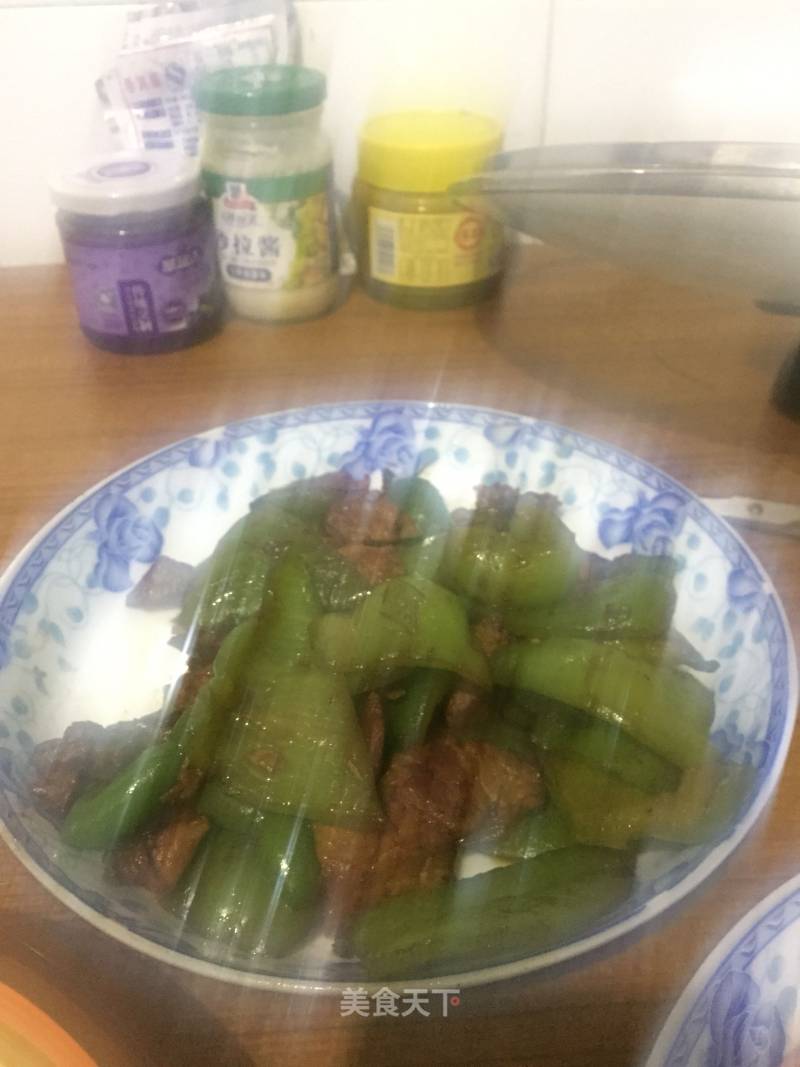 大辣椒炒肉的做法