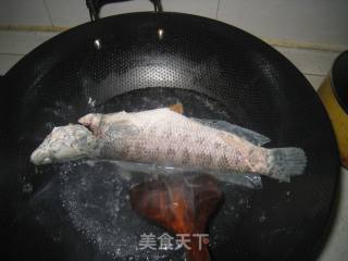 山药黑鱼汤的做法步骤：2