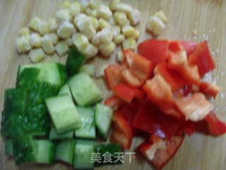 五彩腰果鸡丁的做法步骤：1