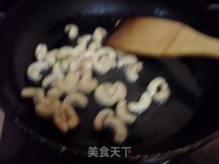 五彩腰果鸡丁的做法步骤：4