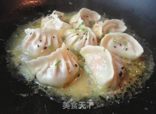香脆金网生煎的做法步骤：8