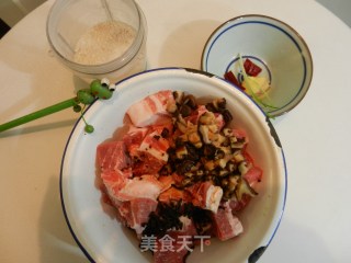 自制粉蒸肉的做法步骤：4