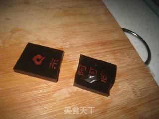阿胶炖瘦肉的做法步骤：3