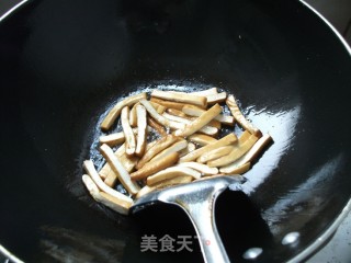 客家小炒的做法步骤：7