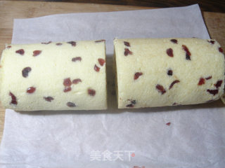 【蔓越莓蛋糕卷】的做法步骤：19