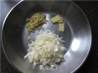 四喜丸子的做法步骤：1
