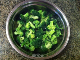 蒜蓉香菇西兰花的做法步骤：5