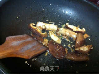 蒜蓉香菇西兰花的做法步骤：10