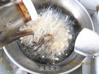 蒜香肉沫红烧粉丝的做法步骤：9