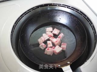南乳仔排的做法步骤：2