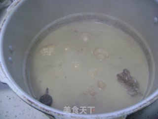 香香的腊排汤锅的做法步骤：5
