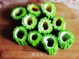 苦瓜酿肉的做法步骤：1