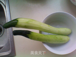 黄瓜疙瘩汤的做法步骤：1