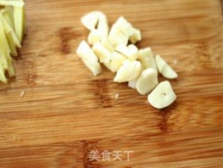 夏日里做个超下饭的——爆炒鸡胗的做法步骤：3