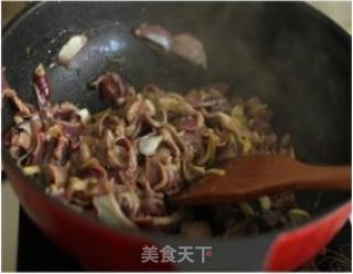 夏日里做个超下饭的——爆炒鸡胗的做法步骤：7