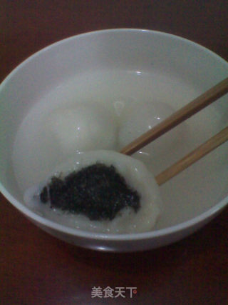 芝麻汤圆的做法步骤：2