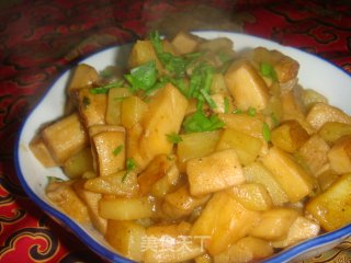 土豆烧杏鲍菇的做法步骤：6