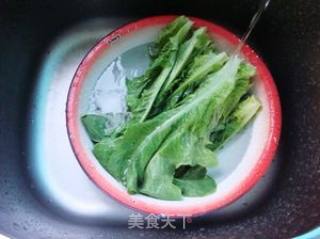 不能丢弃的废物——小炒莴笋叶的做法步骤：1