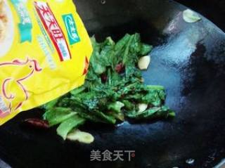 不能丢弃的废物——小炒莴笋叶的做法步骤：5