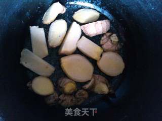 盐局鸡爪的做法步骤：2