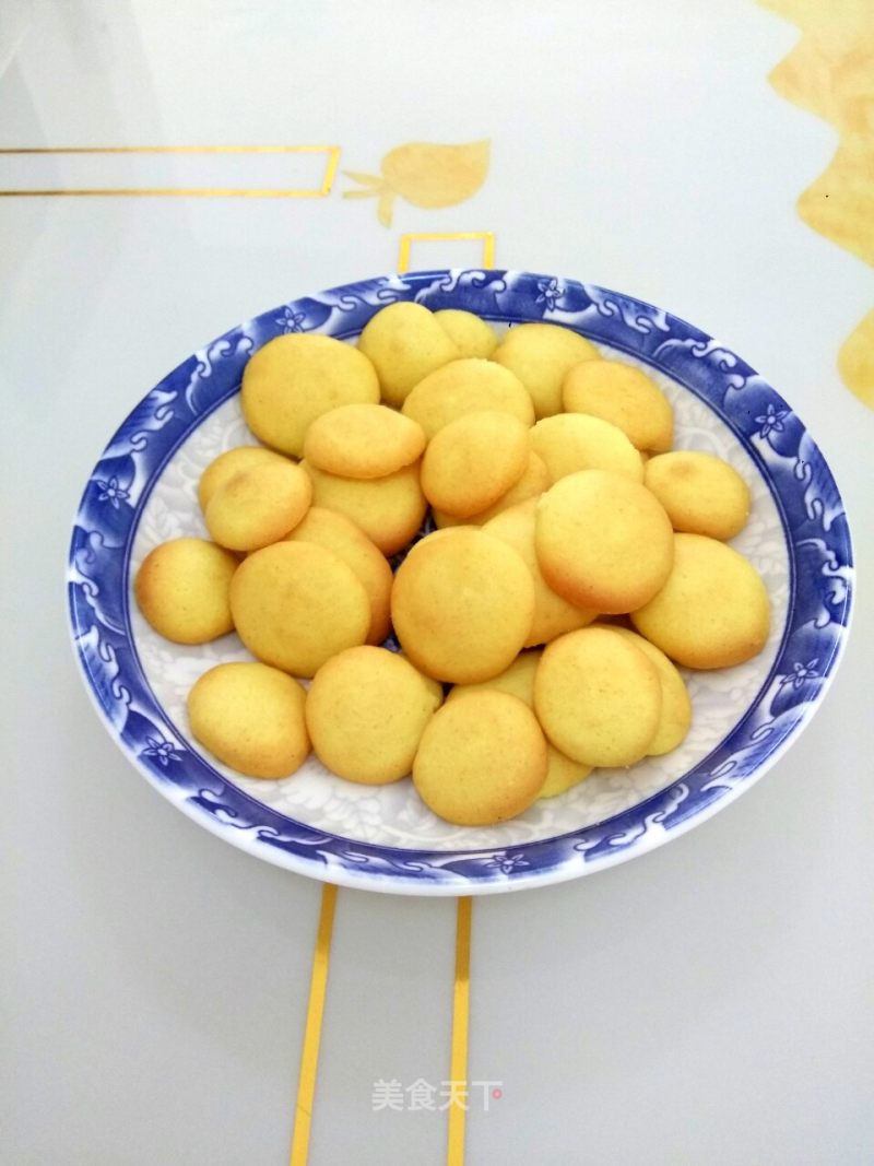 蛋黄饼干的做法