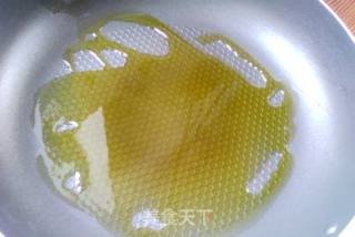 黑木耳炒蛋白的做法步骤：4