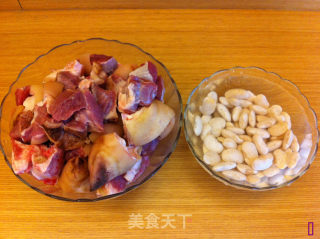 贵州经典菜——【酸汤蹄花】的做法步骤：1
