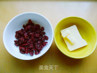 杏仁片蔓越莓土司的做法步骤：2