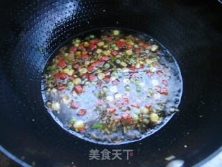 【年年有余】超级开胃下饭。糖醋鱼块的做法步骤：10