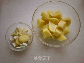 粉蒸肉的做法步骤：3