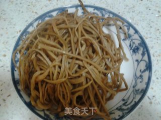 地瓜梗炖排骨的做法步骤：1