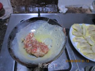 蛋饺的做法步骤：3
