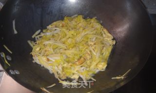 韭黄炒蛋的做法步骤：4