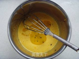 热带风情---百香果戚风蛋糕的做法步骤：3