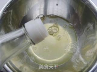 葡萄干蛋糕卷的做法步骤：1