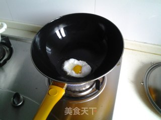 创新鸡蛋面的做法步骤：1