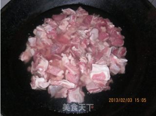 竹蔗马蹄红萝卜煲羊肉的做法步骤：4