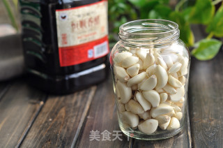 腊八蒜的做法步骤：2