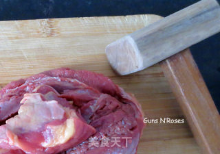 咖喱牛肉的做法步骤：1