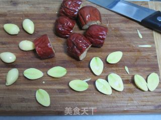 八宝乌米饭的做法步骤：2