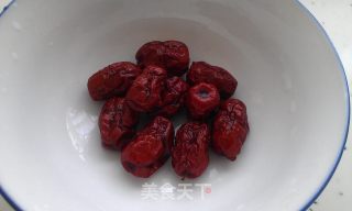 补气养血，体贴自己的四红汤的做法步骤：2