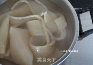 蒜香姜汁水晶皮冻的做法步骤：2